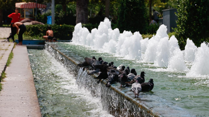 İzmir’de Sıcaklıklar Yeniden Artıyor: Hafta Sonu Bunaltacak
