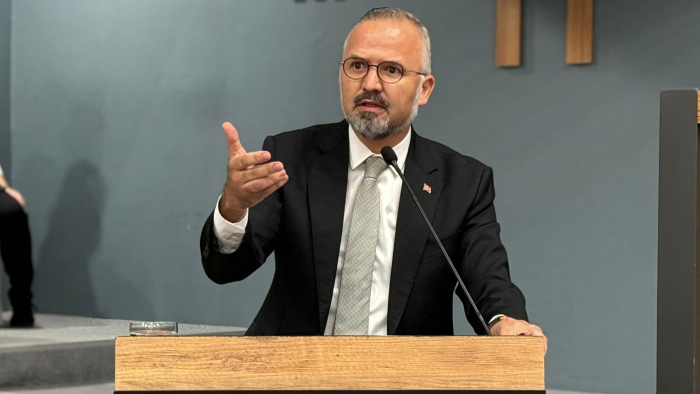 AK Partili Yıldız, Murat Bakan’ı hedef aldı, CHP Genel Başkanı Özel’e de davet çıkardı!