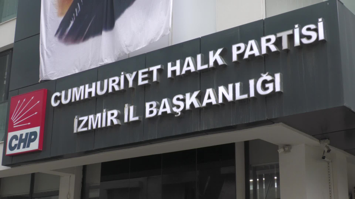 CHP İzmir'in 16 ilçesinde kongre takvimi belirlendi