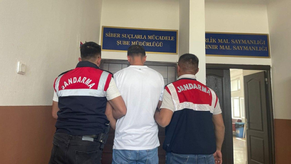 MİT'ten, siber dolandırıcılık şebekesine operasyon