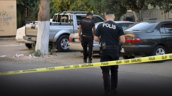 İzmir’de Kanlı Kavga: 2 Genç Silahla Yaralandı