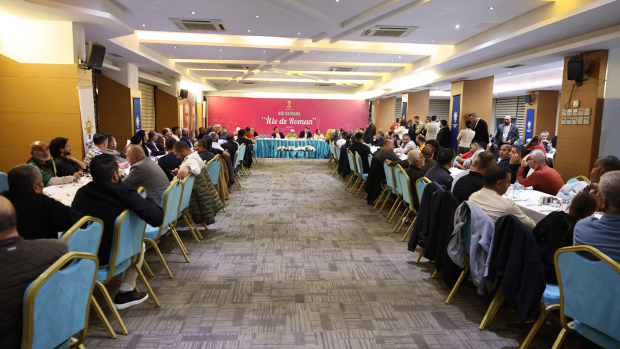 AK Parti’den İzmir’de “Bir Sofra’da İlle de Roman” Buluşması!